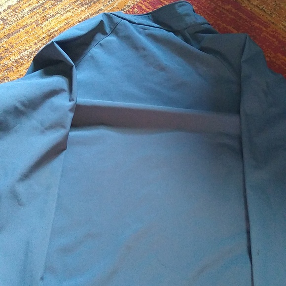 Reebok jacket - Picture 10 of 10